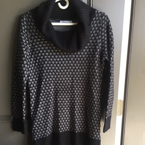 Reitman Med Petite Black and Grey Knit Turtleneck - Picture 2 of 10